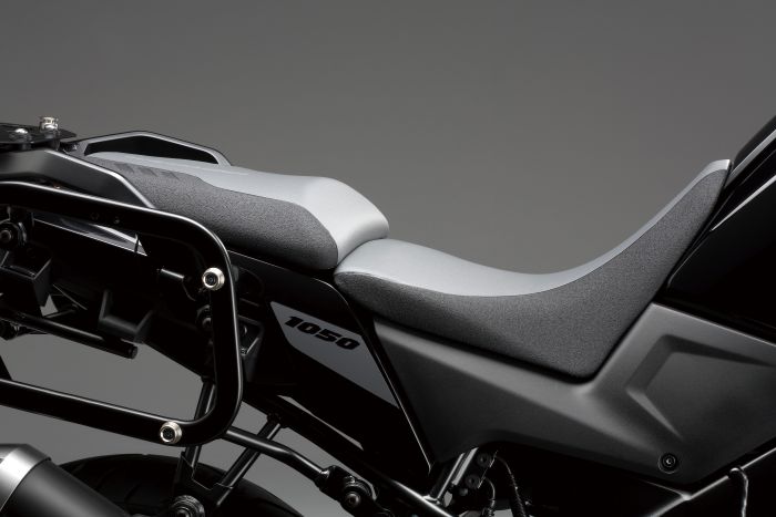 Gel Seat Pad compatible with Suzuki V-Strom 1000 / 650 / XT Comfort Seat L  Tourtecs black ✓ Buy now!